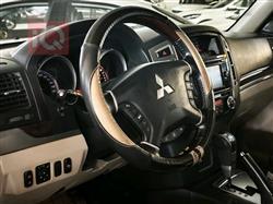 ميتسوبيشي باجيرو